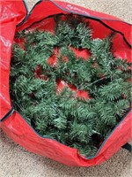 Garland, tree skirt and wreath bag