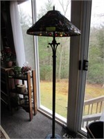 Metal Floor Lamp with Stained Glass Style Shade (R