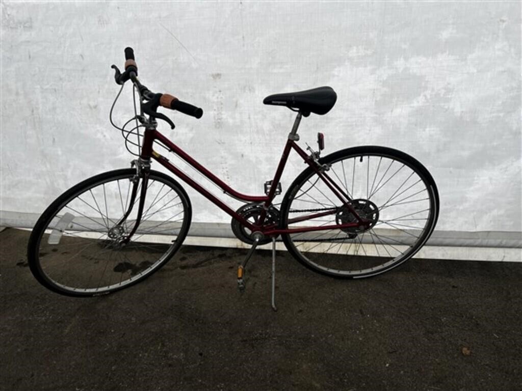 Schwinn 10 Speed Ladies Bike