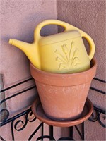 VINTAGE PLASTIC WATERING CAN FLOWER DESIGN