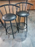 2 Metal swivel bar stools