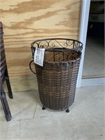 Wicker Trash Can PU ONLY