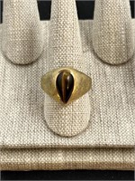 Stamped 18 KT HGE Cats Eye Ring