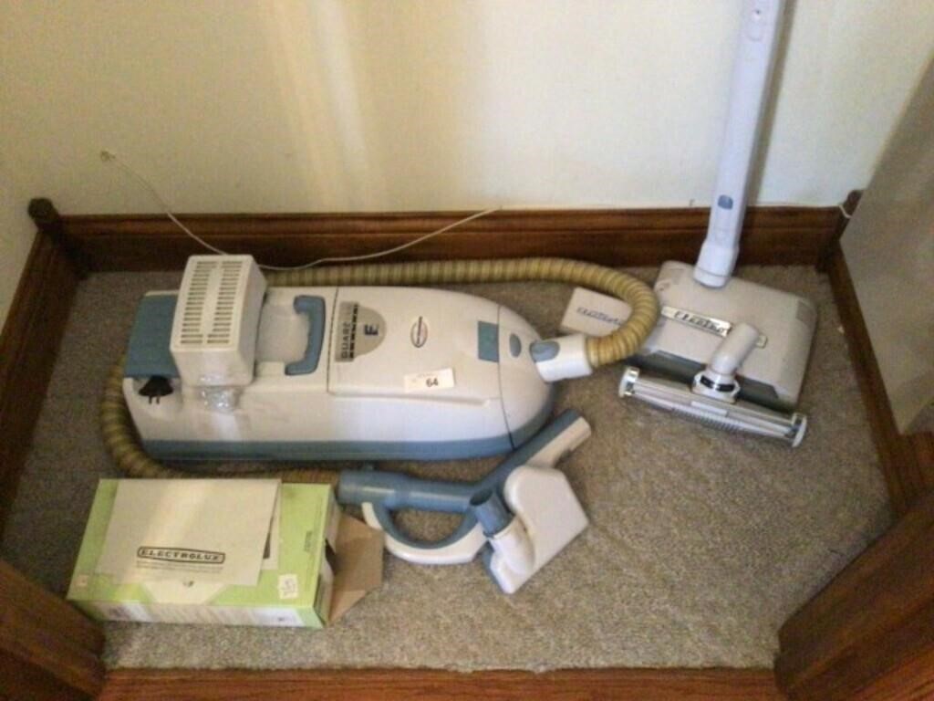 Electrolux canister sweeper with power head