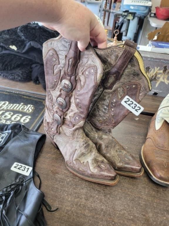 USED CORRAL WESTERN BOOTS SIZE 8 1/2