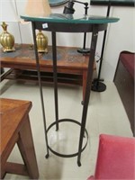 ROUND METAL BASE PLANT STAND
