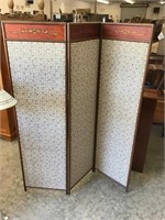 Vintage dressing screen