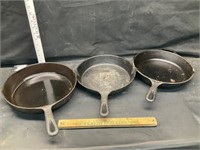 3 cast iron pans