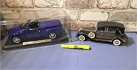 BOX LOT: 2 MODEL CARS - THE 2004 CHEVROLET SSR IS