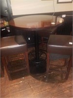 Roundtop stand up bar table