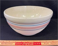 GREAT VINTAGE MIXING BOWL WITH STRIPES