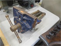 Wood vise