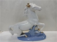 Moni jama Japan porcelain horse statue 9x9