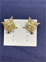 Vintage clip earrings