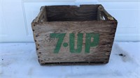 7-Up pop box