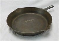 Griswold No 10 Cast Iron Skillet 716 Small Logo