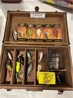 ANTIQUE LEATHER TACKLE BOX W/ LURES