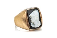 ANTIQUE 18K GOLD AND HARDSTONE CAMEO RING, 10.5g