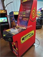 Skittle Ball Prize Vendor / Game Arcade