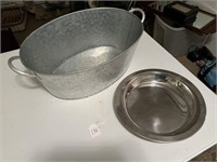 Oval Beverage Tub and Tray