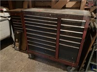 48 x 48, Extra large tool, chest with locks and