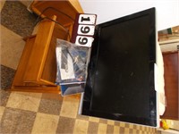 Vizio 32" TV w/ 3 drawer Oak Stand