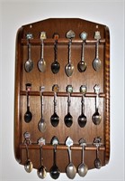 Souvenir 30 pc Spoon Collection w/ Display
