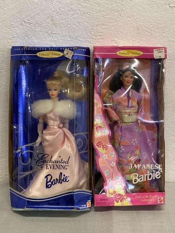 2 Barbie In Package