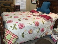 Bloomdale Floral Queen Comforter