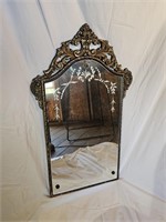 Early 1900s gilded ornate leafy framed mirror