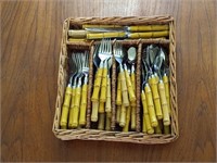 Assorted Bamboo Style Utensils & Keeper