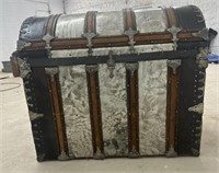 ANTIQUE CAMEL BACK TRUNK