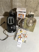 Kitchen electrics - can openers; juicer; toaster