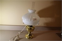ELECTRIC BRASS LAMP W/WHITE GLOBE (WORKS) AP24"H