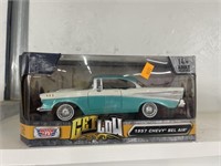 Get low 1957 bro air 1:24 scale die cast car