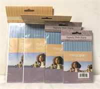 4 Packs of Magnetic Clear Photo Frames