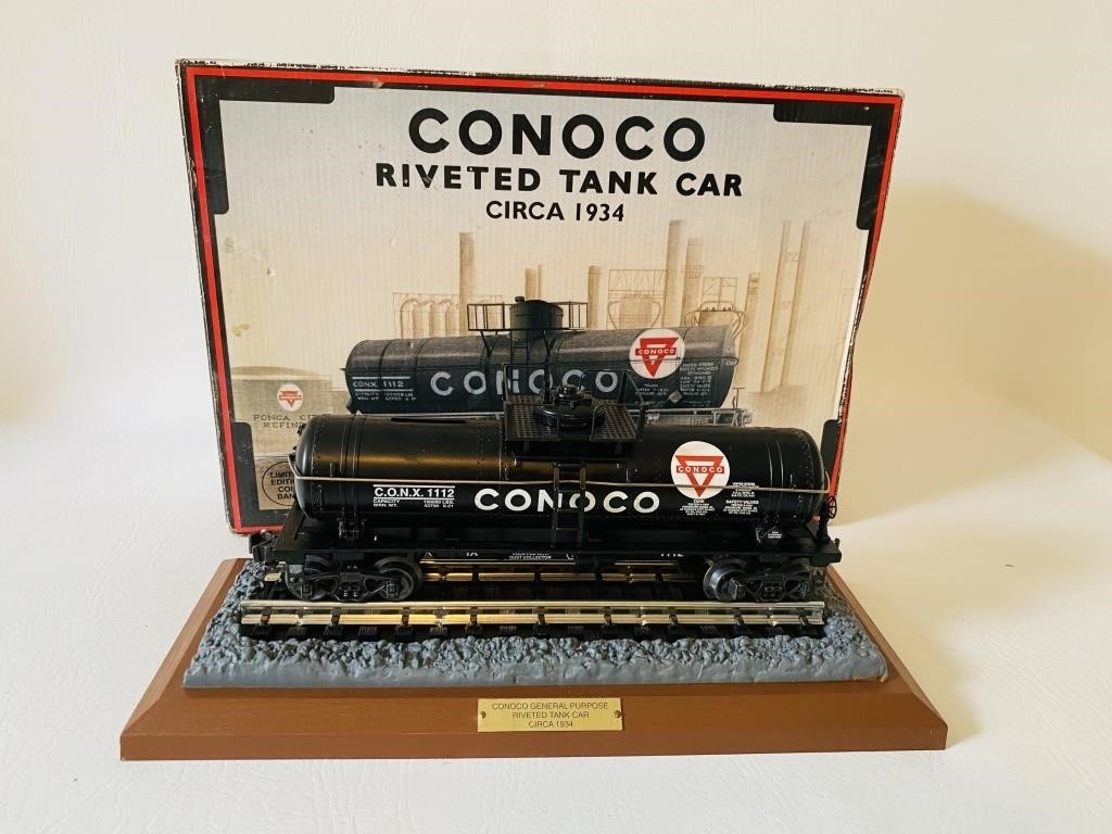 New in Box Conoco Riveted Tank Car Die Cast