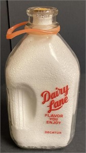 Emmers Dairy Lane Half Gallon Glass Bottle,