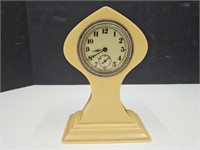 Vintage 7" high  Working Bakelite  Desk  Clock