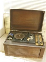 Vintage Silver Tone Record Wire Radio See Info