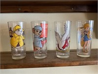 (4) 1977 Rescuers Down Under Collector Glasses