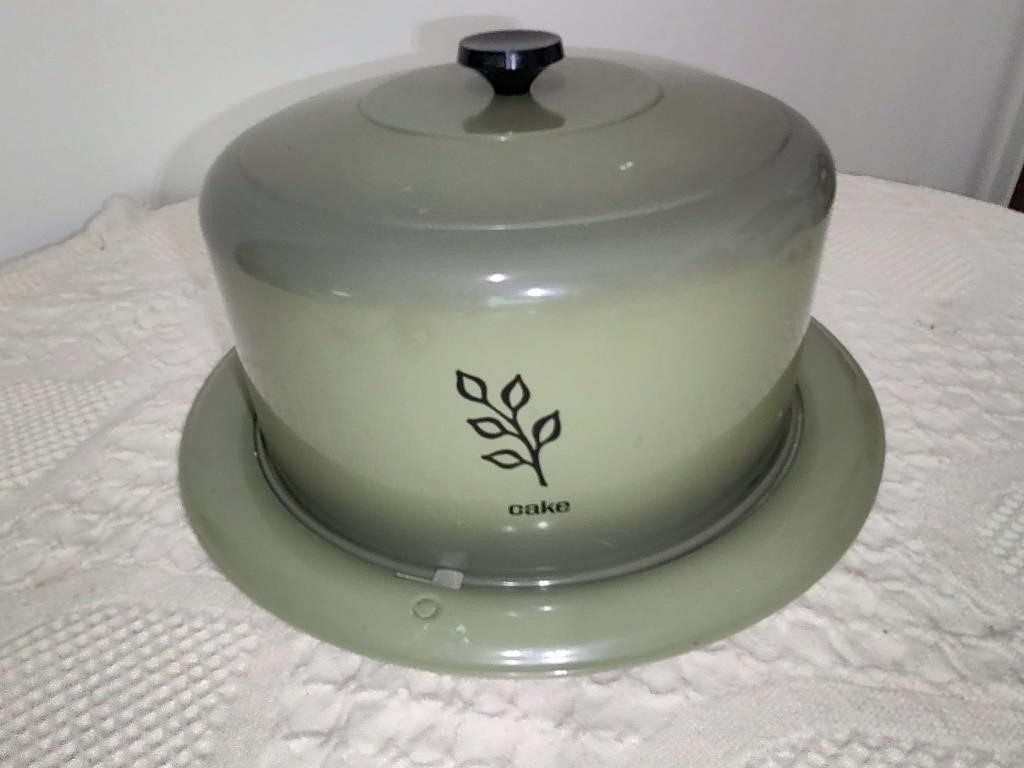 Vintage West Bend Metal Cake Saver