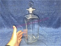 Vtg hand blown glass decanter