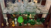 2X SHELF LOTS OF GLASSWARE, CRYSTAL AND