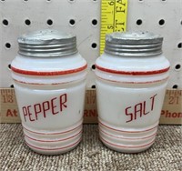Set milk glass salt & pepper shakers
