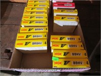 spark plugs, approx 70, BR8HV, B9HV, BR9EV, BR9EG