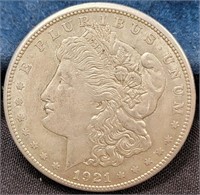 279 - 1921 MORGAN SILVER DOLLAR (B18)