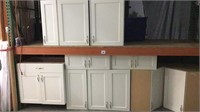 White Cabinet Set 1 Lower&9 Uppers 17A