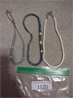 (3) necklaces