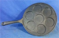 Cast iron pan 9" round